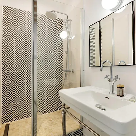 Montgolfier Apartment