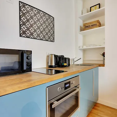 Apartment Montgolfier Paris
