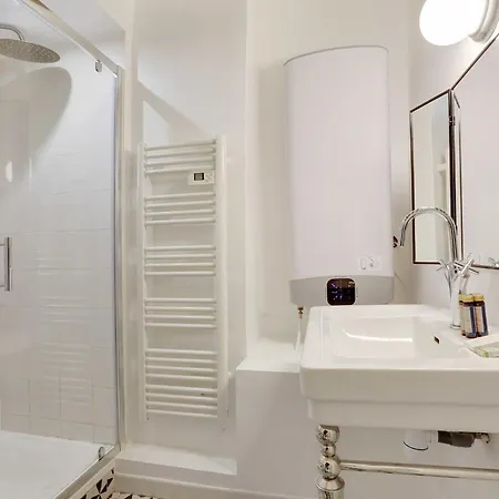 Montgolfier Apartment *
